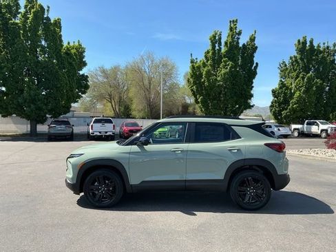New 2026 Chevrolet TrailBlazer LT w/ Midnight Edition AWD/4WD image 7