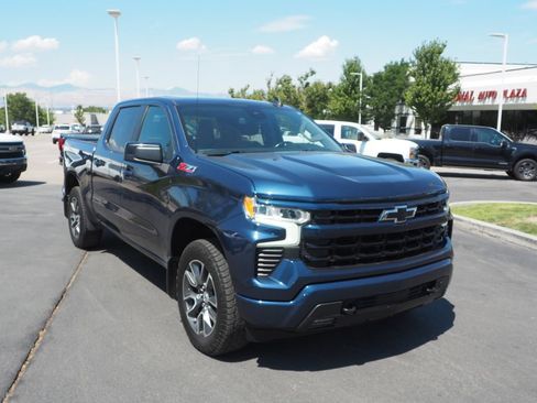 Used 2022 Chevrolet Silverado 1500 RST AWD/4WD image 9
