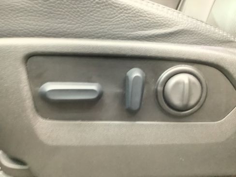 Used 2023 GMC Sierra 2500 Denali w/ Denali Ultimate Package image 18