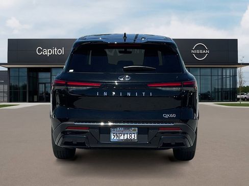 Used 2024 INFINITI QX60 Pure w/ Cargo Package image 7