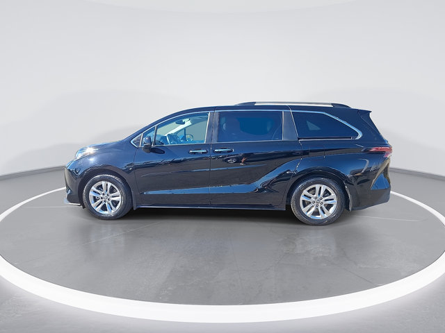 Used 2022 Toyota Sienna XLE w/ XLE Plus Package AWD/4WD image 6