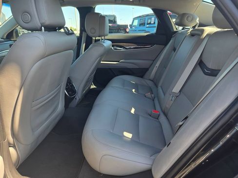 Used 2014 Cadillac XTS Luxury FWD image 15