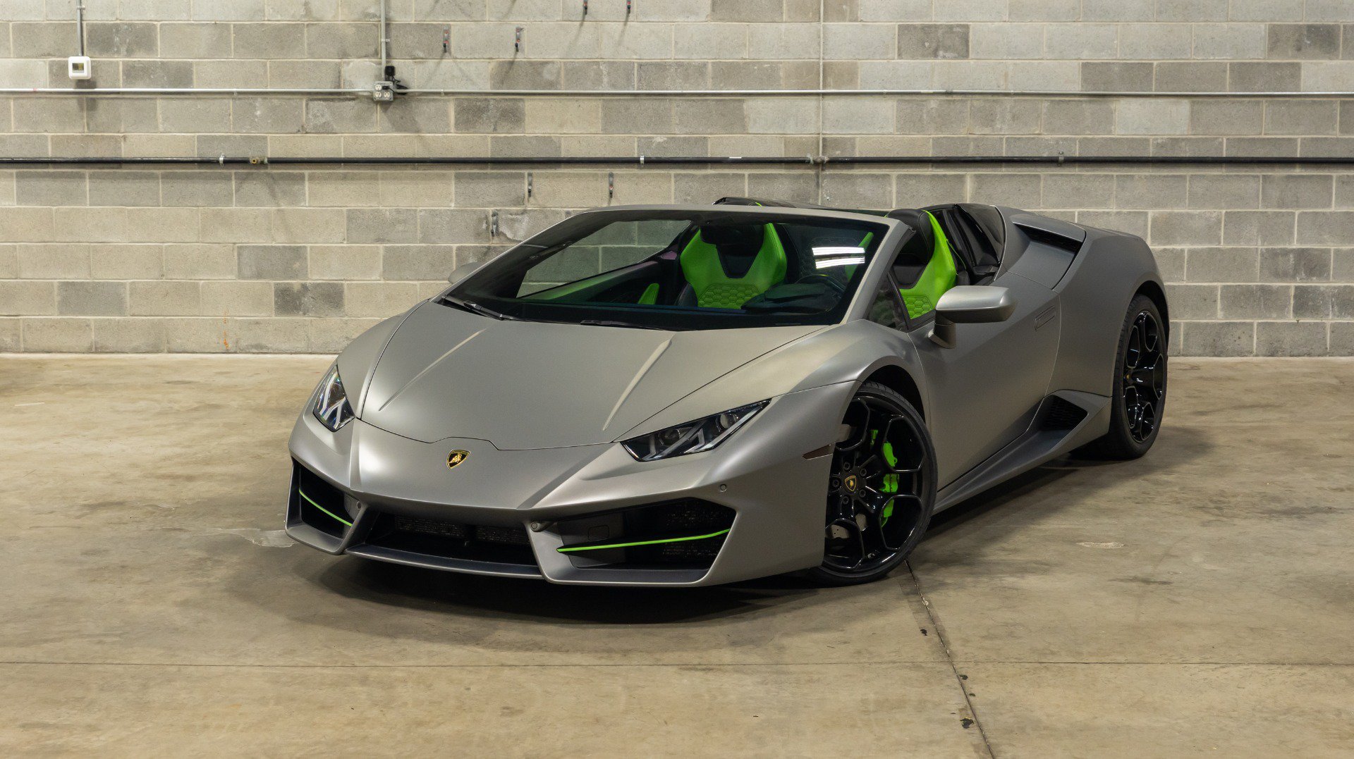 Used 2017 Lamborghini Huracan LP 580-2 RWD image 6