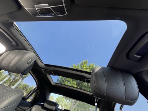 Used 2020 Mercedes-Benz S 450 Sedan w/ Premium Package image 29