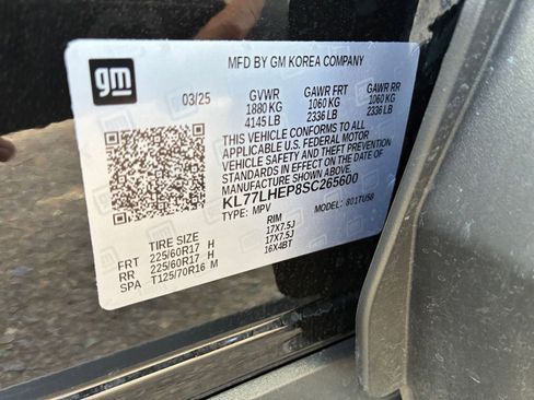 Used 2025 Chevrolet Trax LT image 28