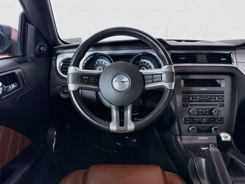 Used 2013 Ford Mustang Premium RWD image 26
