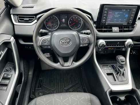 Certified 2021 Toyota RAV4 XLE w/ Convenience Package FWD image 18