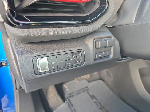 New 2025 Chevrolet Silverado EV RST image 33