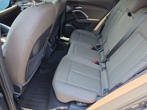 Certified 2025 Audi Q5 Premium w/ Convenience Package AWD/4WD image 12