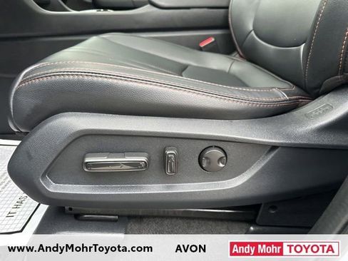 Used 2023 Honda Pilot TrailSport image 12