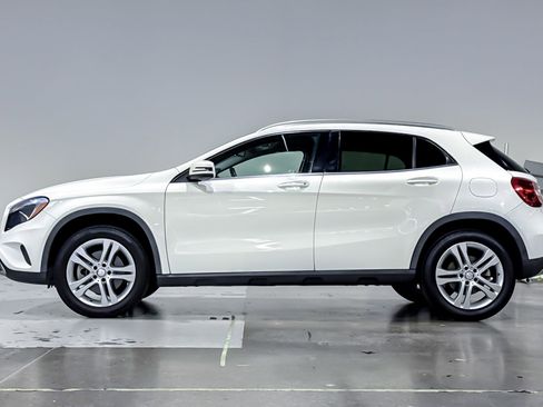 Used 2017 Mercedes-Benz GLA 250 image 2