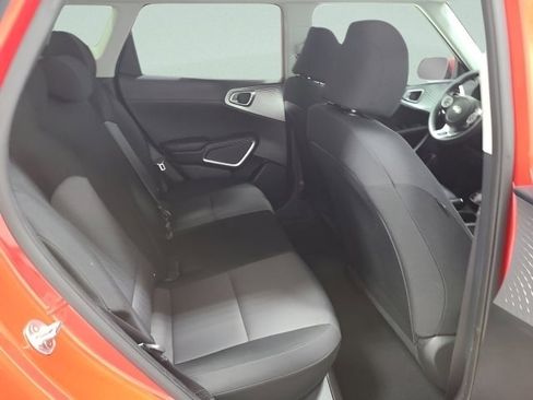 Used 2021 Kia Soul LX FWD image 15