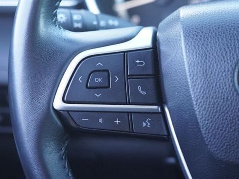 Used 2024 Toyota Highlander XSE image 20