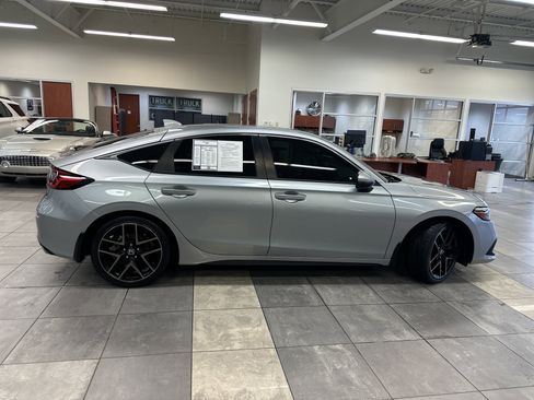 Used 2023 Honda Civic Sport Touring image 12