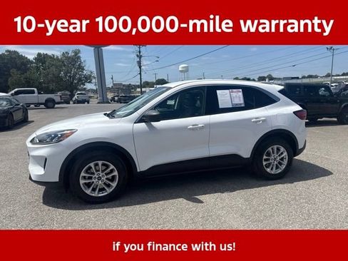Used 2022 Ford Escape SE w/ Cold Weather Package AWD/4WD image 2