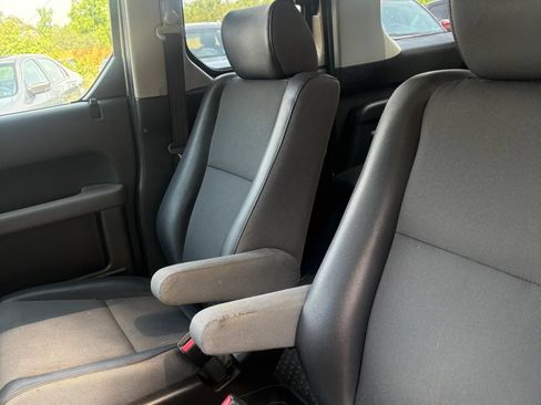 Used 2004 Honda Element EX image 13