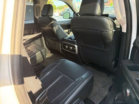 Used 2023 Ford Expedition XLT AWD/4WD image 31