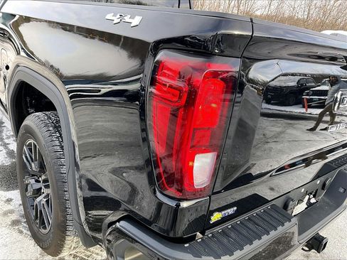 Used 2023 GMC Sierra 1500 Elevation image 31