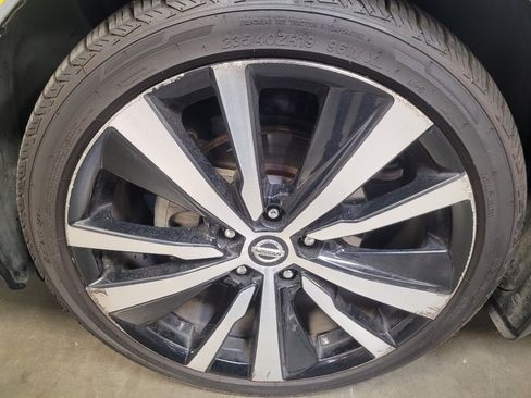 Used 2019 Nissan Altima 2.5 SR w/ SR Premium Package FWD image 31