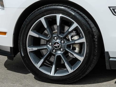 Used 2012 Ford Mustang GT Premium image 50