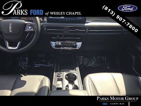 Used 2025 Lincoln Corsair FWD image 14