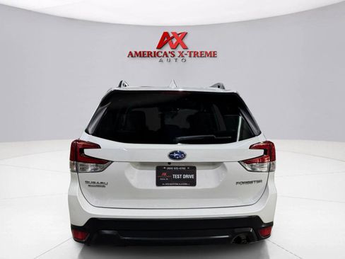 Used 2023 Subaru Forester Premium AWD/4WD image 6