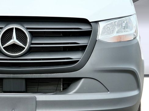 New 2025 Mercedes-Benz Sprinter 2500 image 9