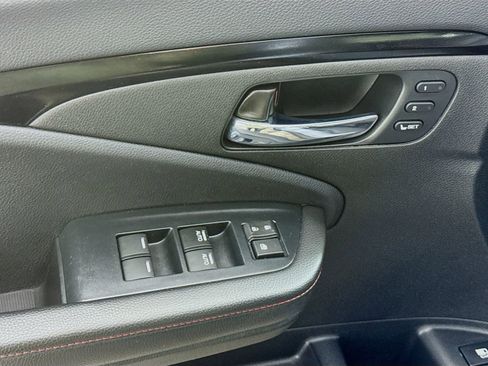 Used 2023 Honda Ridgeline Black Edition image 15