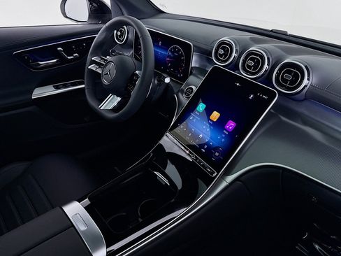 New 2026 Mercedes-Benz GLC 300 image 15