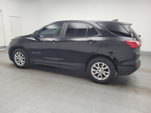 Used 2020 Chevrolet Equinox LS w/ LS Convenience Package FWD image 3
