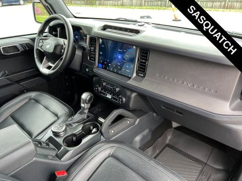 Used 2025 Ford Bronco Big Bend w/ Black Diamond Package AWD/4WD image 38
