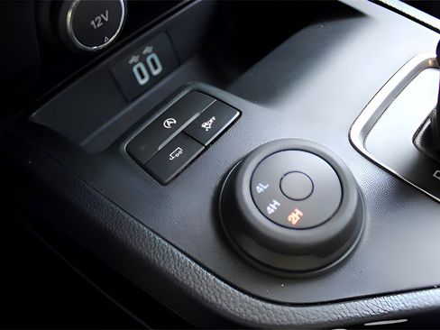 Used 2021 Ford Ranger XLT w/ Equipment Group 301A Mid image 15