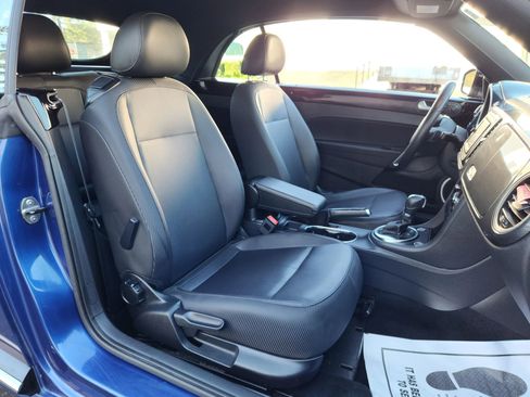 Used 2013 Volkswagen Beetle 2.0T image 16
