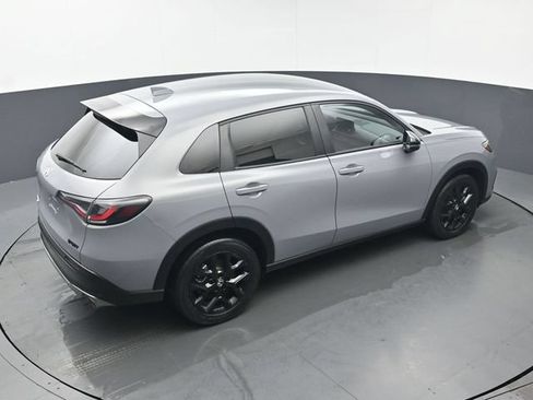 Used 2024 Honda HR-V Sport image 35