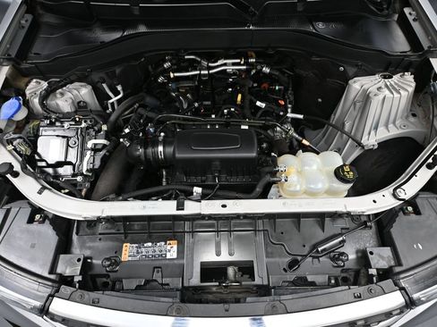 Used 2022 Ford Explorer XLT RWD image 45