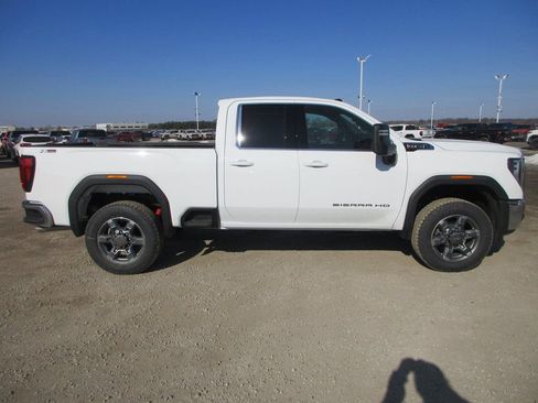New 2026 GMC Sierra 2500 SLE w/ SLE Value Package; image 3