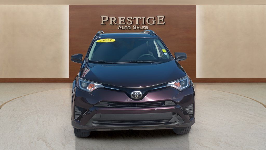 Used 2018 Toyota RAV4 LE FWD image 41