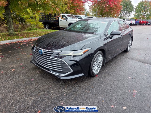 Used 2022 Toyota Avalon Limited w/ Advanced Safety Package FWD image 1