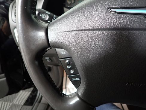 Used 2002 Ford Thunderbird RWD image 25