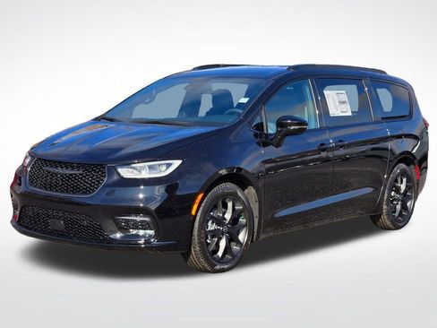 New 2026 Chrysler Pacifica Select FWD image 2