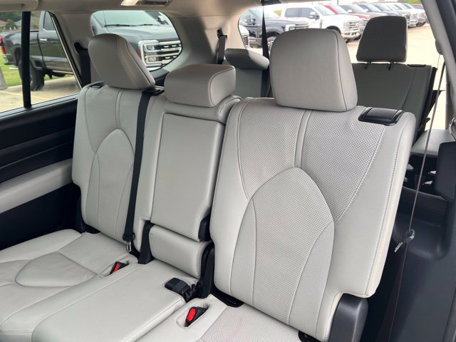 Used 2026 Toyota Grand Highlander FWD image 17