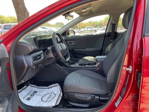 Used 2025 Kia K4 FWD image 9