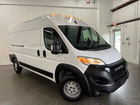 Used 2023 RAM ProMaster 2500 FWD image 23