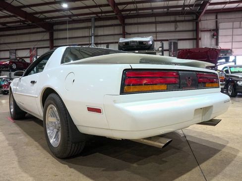 Used 1991 Pontiac Firebird Formula image 6