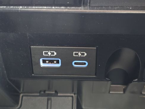 Used 2024 Toyota Tundra SR5 w/ SR5 Convenience Package image 7