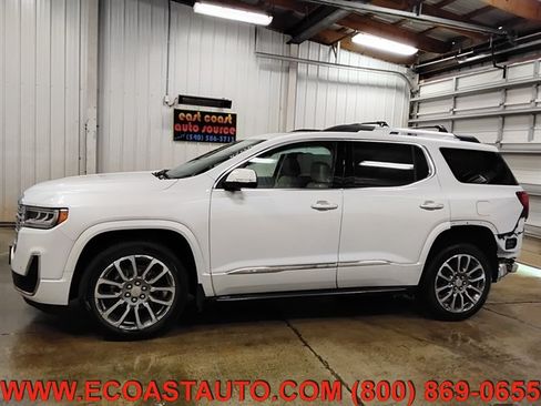 Used 2023 GMC Acadia Denali w/ Trailering Package AWD/4WD image 5