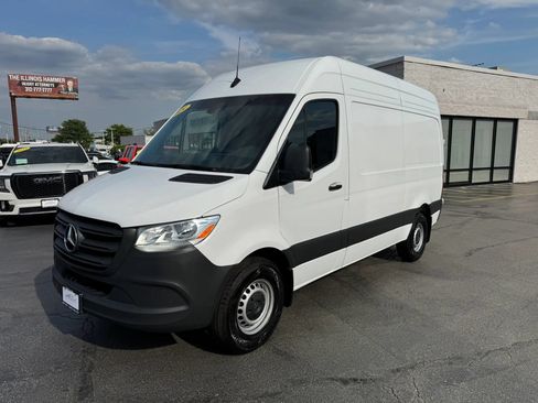 Used 2024 Mercedes-Benz Sprinter 2500 image 1