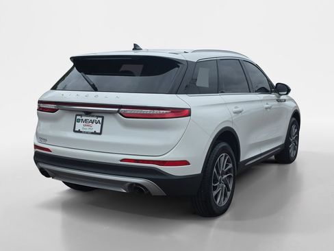 Used 2022 Lincoln Corsair AWD w/ Equipment Group 101A image 6