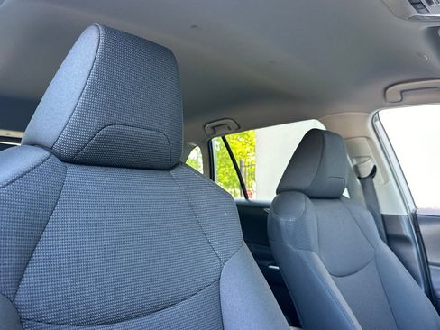 Used 2024 Toyota RAV4 LE AWD/4WD image 24