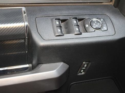 Used 2019 Ford F150 XLT w/ Equipment Group 302A Luxury AWD/4WD image 15